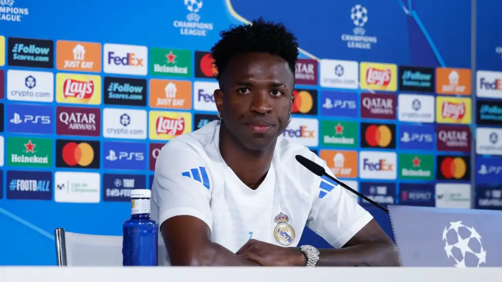 Vinicius-of-Real-Madrid-1024x576 مدد فينيسيوس جونيور عقده مع ريال مدريد رسميًا حتى 2032.